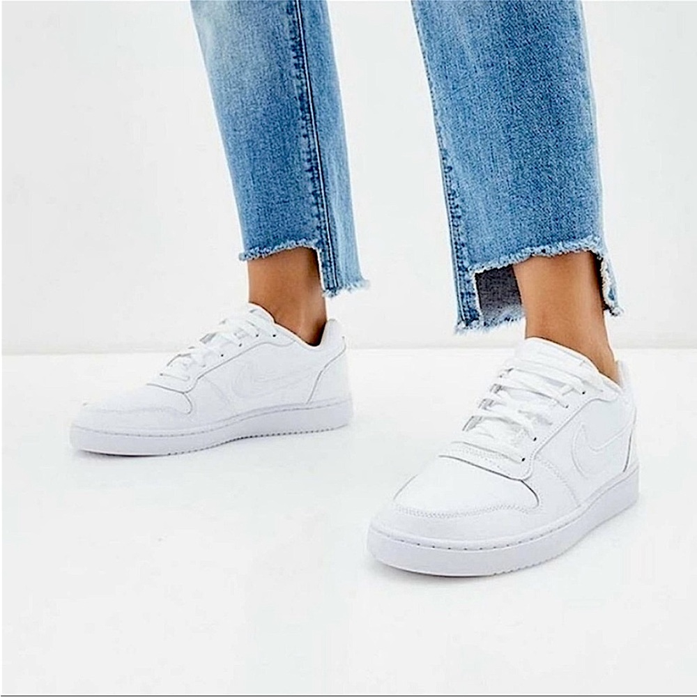 Nike Ebernon Low Sneaker in White 9.5